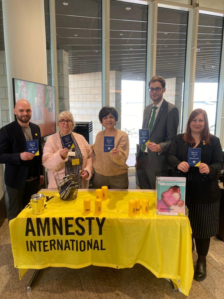 Besuch von Amnesty International im Landtag NRW.