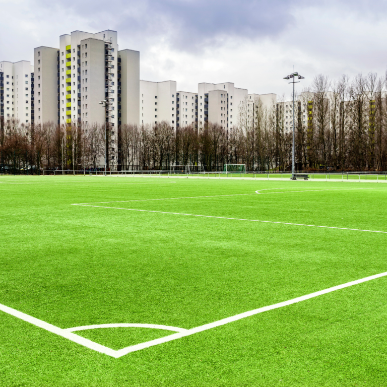 „Sportplatz Kommune 2.0“: Vereine und Engagierte im Rhein-Kreis Neuss können jetzt bis zu 15.000 Euro Förderung für ihr Sportprojekt beantragen